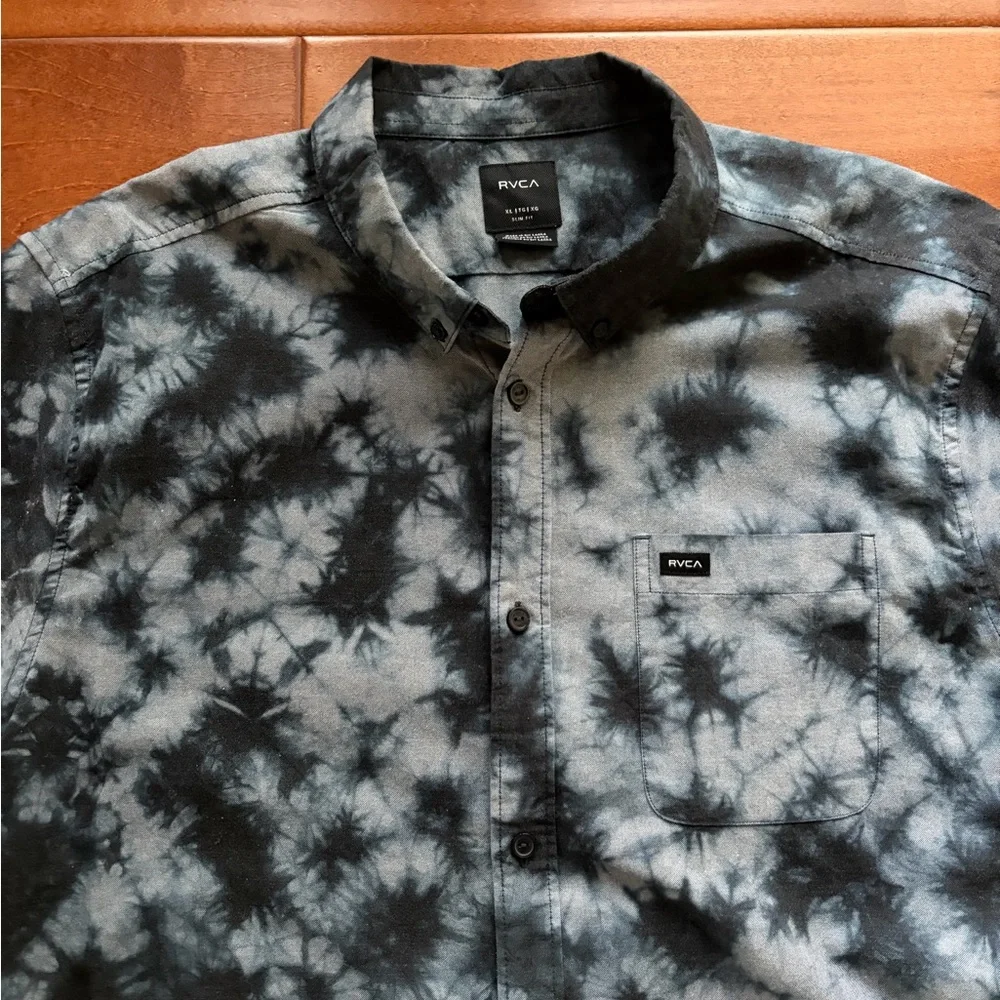 RVCA  Casual Button Down Shirt - Picture 2 of 3